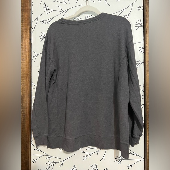 Women’s Wild Fox Sweatshirt medium - Picture 3 of 4